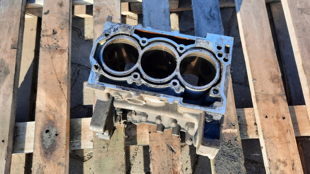 фото №6, Блок двигуна volkswagen polo 9n 1.2 03d103019g