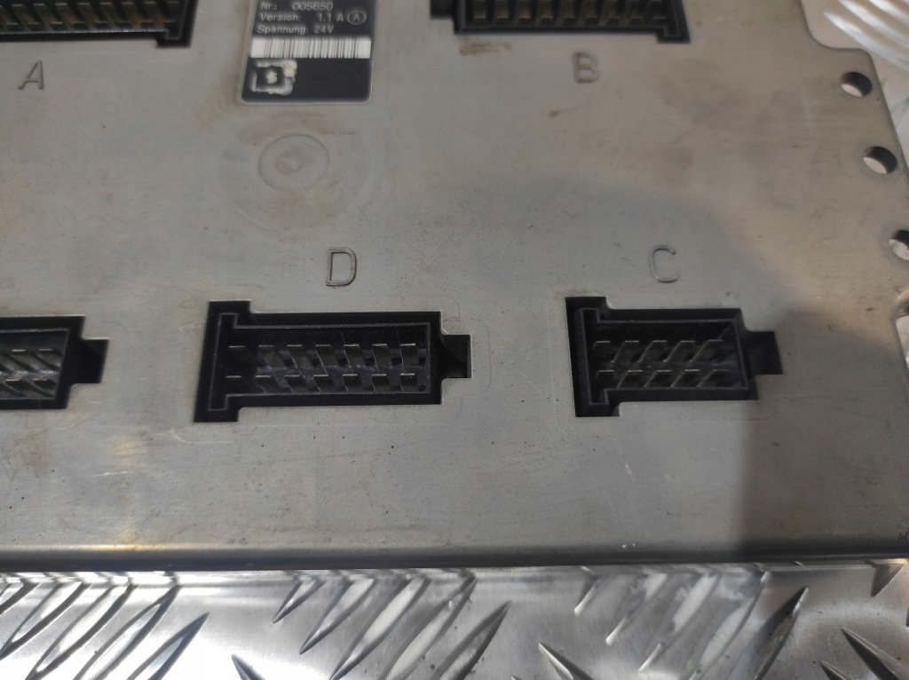 Блок управления mux2-b vdo ag d-78052 1364.21020001 версия 1.1 a nr.005650 в Украине