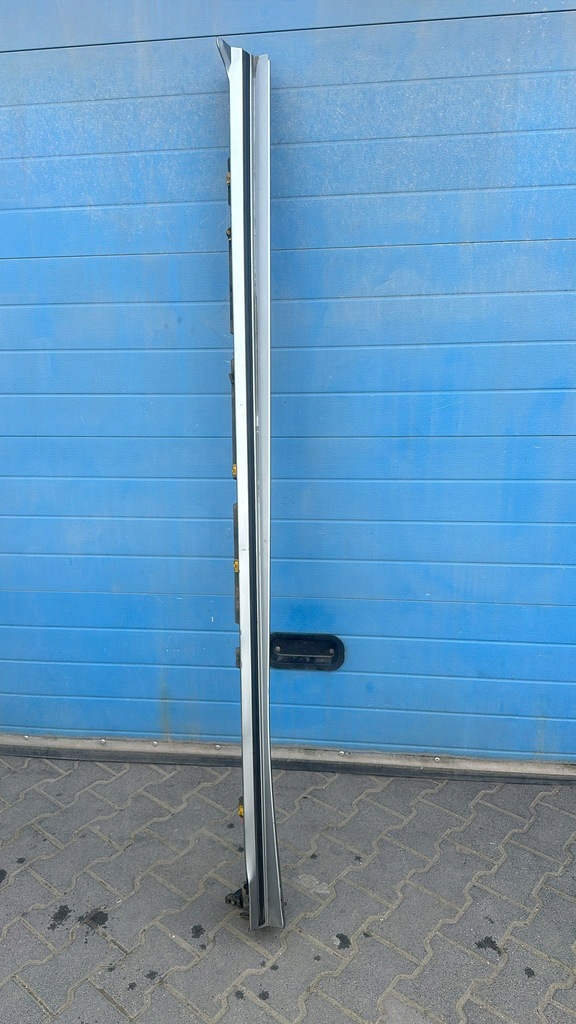 фото №1, Hyundai ioniq 5 2021- порог правый накладка