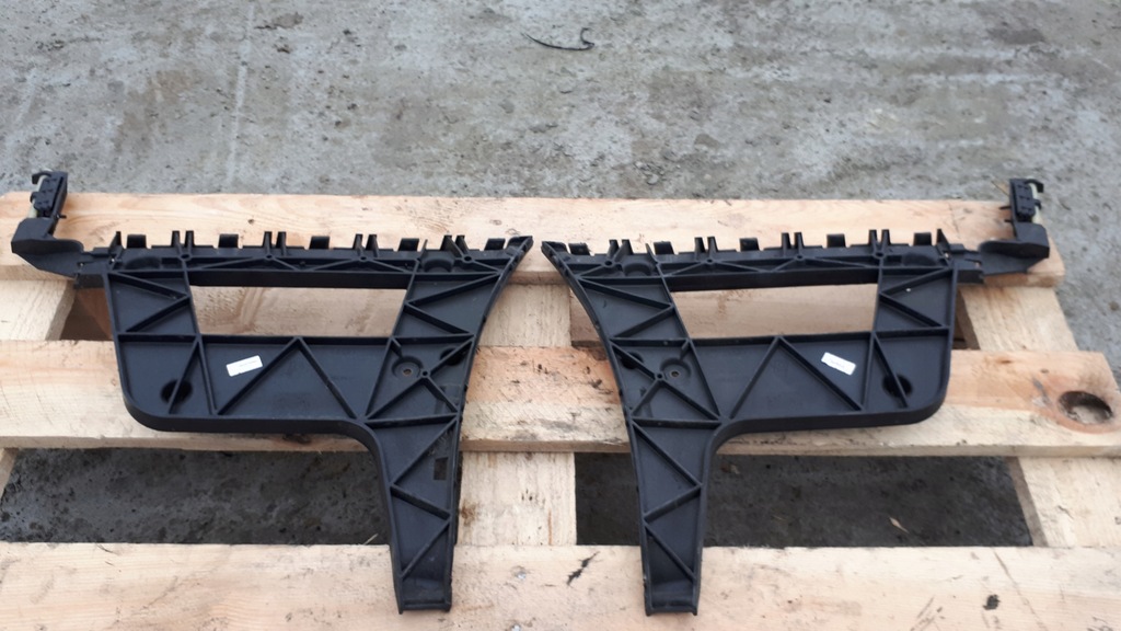 фото №1, A4 b8 s4 направляющая бампера задняя sedan левый правый kpl