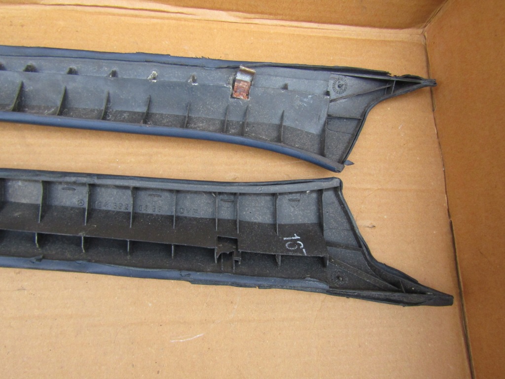 Купити 40 mercedes w124 niebieska оббивка накладка стійка a комплект  ліва права