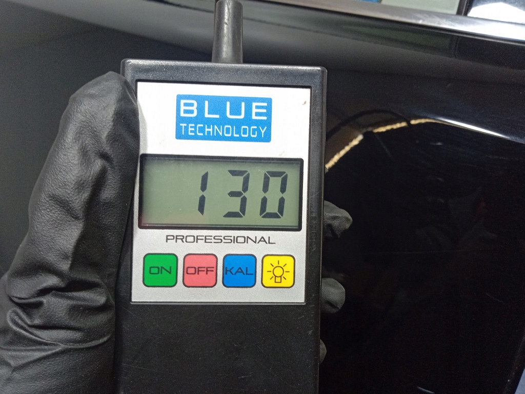 Lexus is 3 xe30 дверь задняя правое  задняя 212 Киев