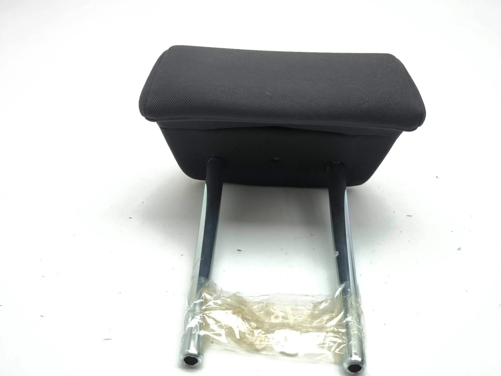 фото №7, Toyota corolla e210 e21 2022 середина подголовник сиденье заднего