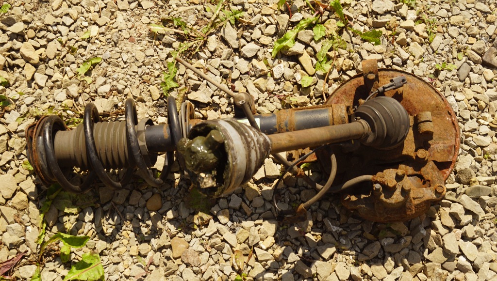 фото №7, Поворотний кулак правий перед jeep patriot 2.2