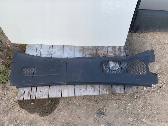 фото №1, Audi оригинальный номер 4f1819447 жабо