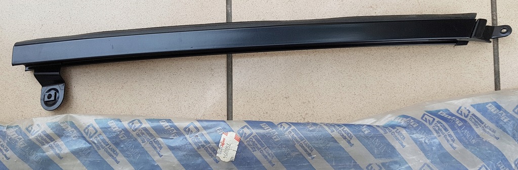 фото №1, Напрямна скло двері fiat tipo tempra задня ліва