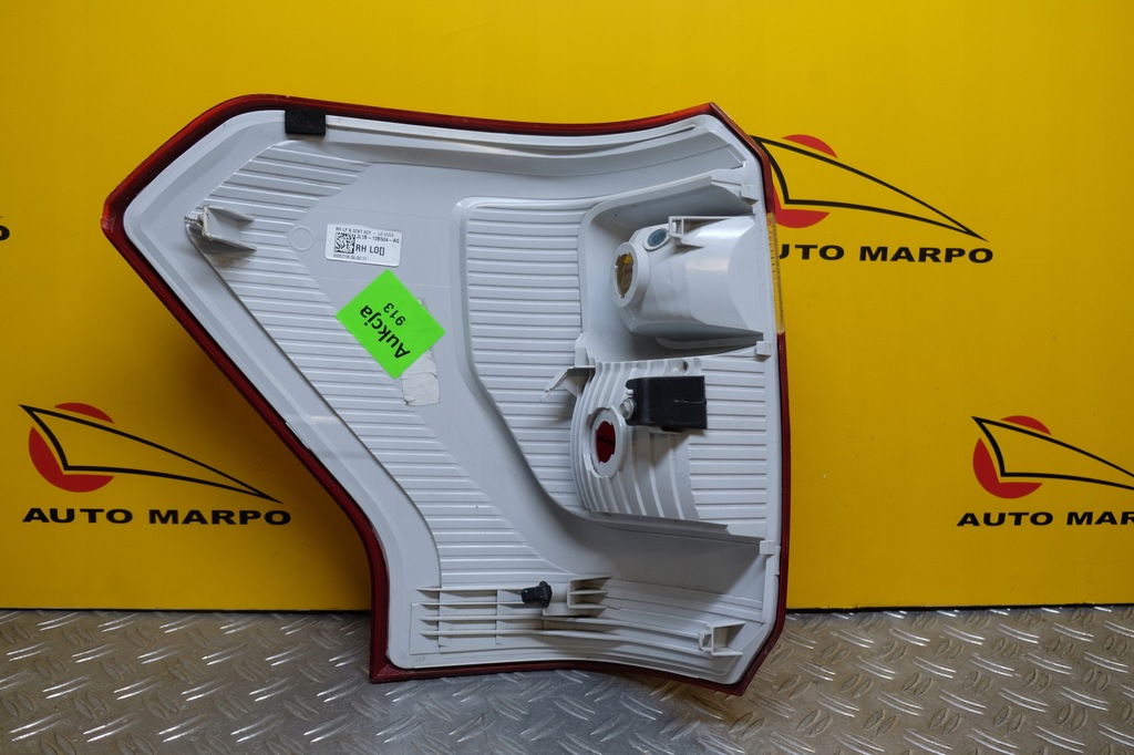 фото №15, Ford expedition 2018- лампа задня задня права usa