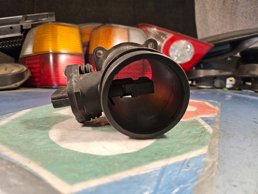 фото №9, Витратомір nissan 1.8 0280218094 226805u400