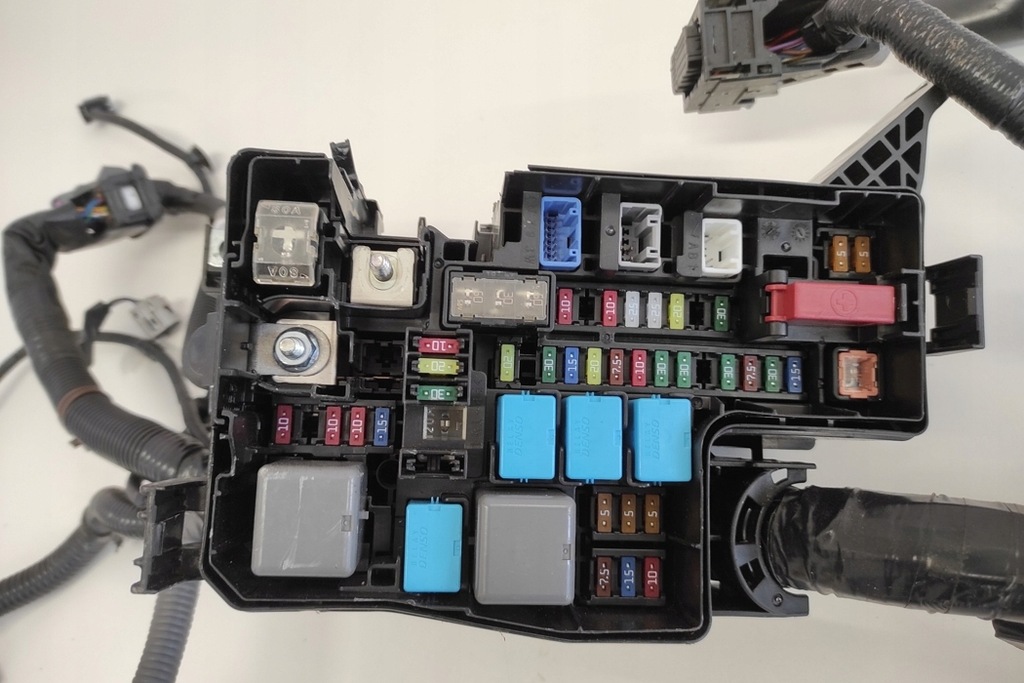 фото №9, Коробка запобіжників lexus nx _z1_ 8211278 2.5l hybrid 114kw 2022