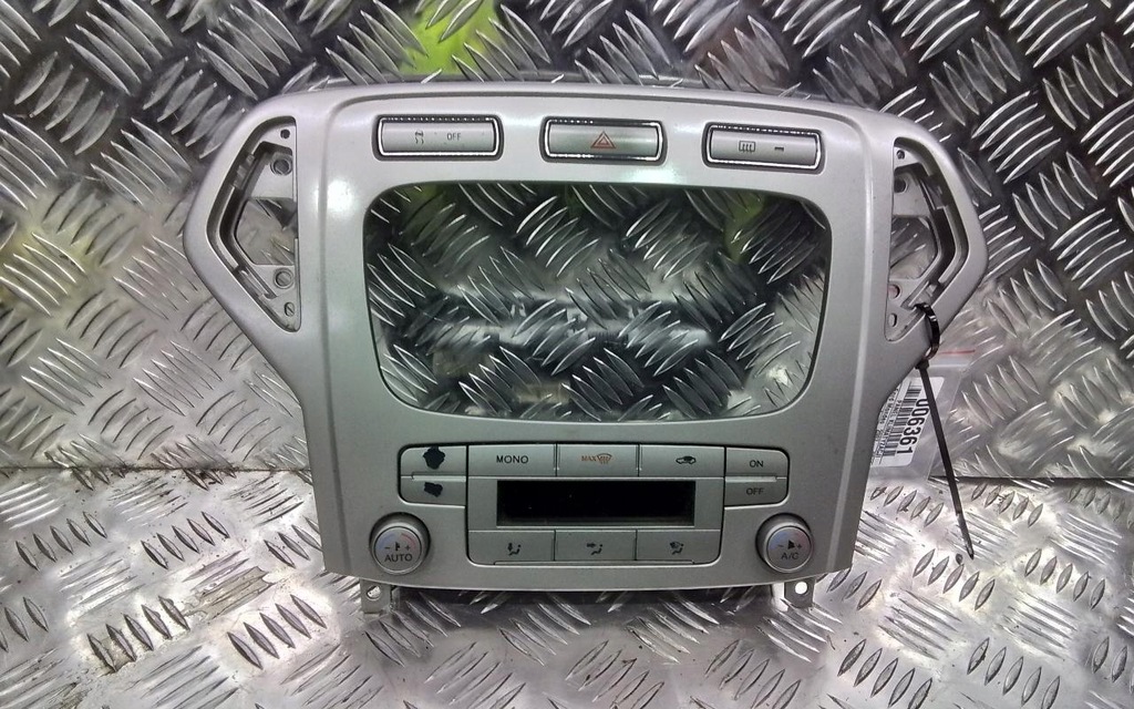 фото №2, Панель обдув рамка радио mk4 7s7t18c612af