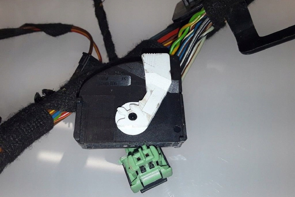 фото №8, Джгут кабелі bmw 1 coupe e82 6928670 3.0l бензиновий 225kw 2008