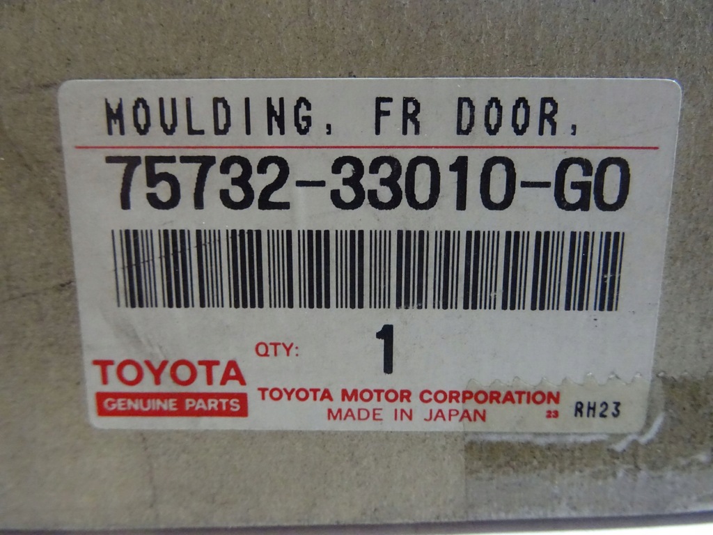 фото №7, Молдинг дверь передних toyota 7573233010