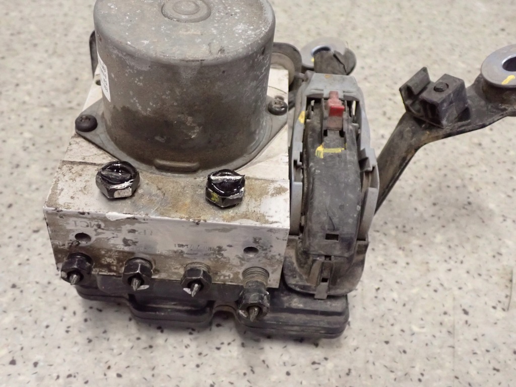 фото №6, Hyundai i20 08-12 насос abs absu