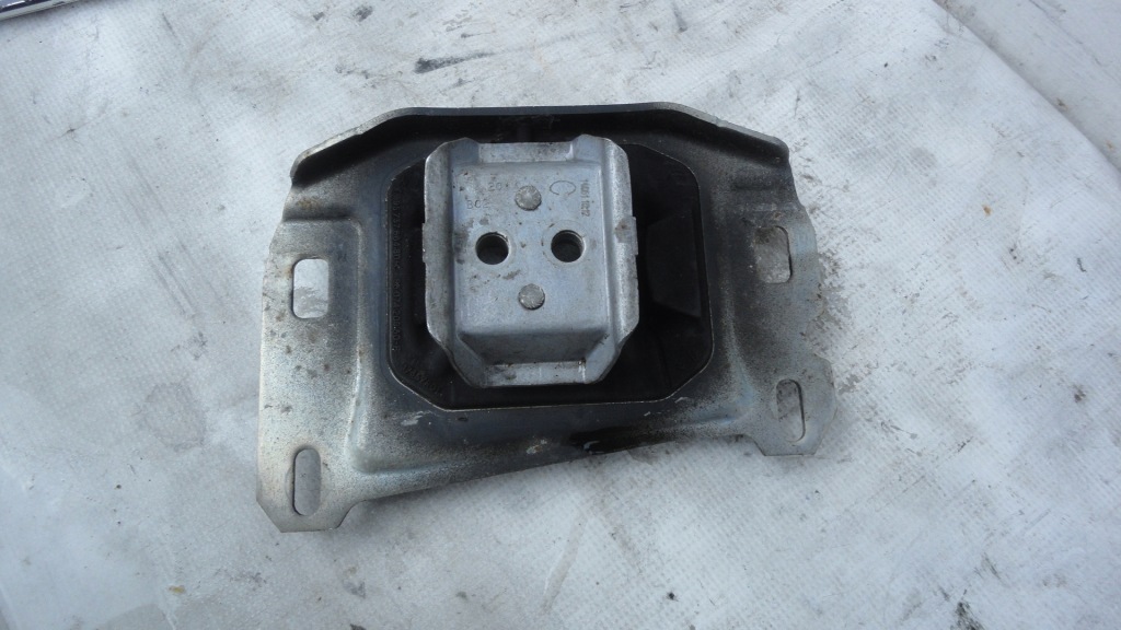 фото №1, Peugeot 308 9t 3008 ii expert jumpy кронштейн коробки