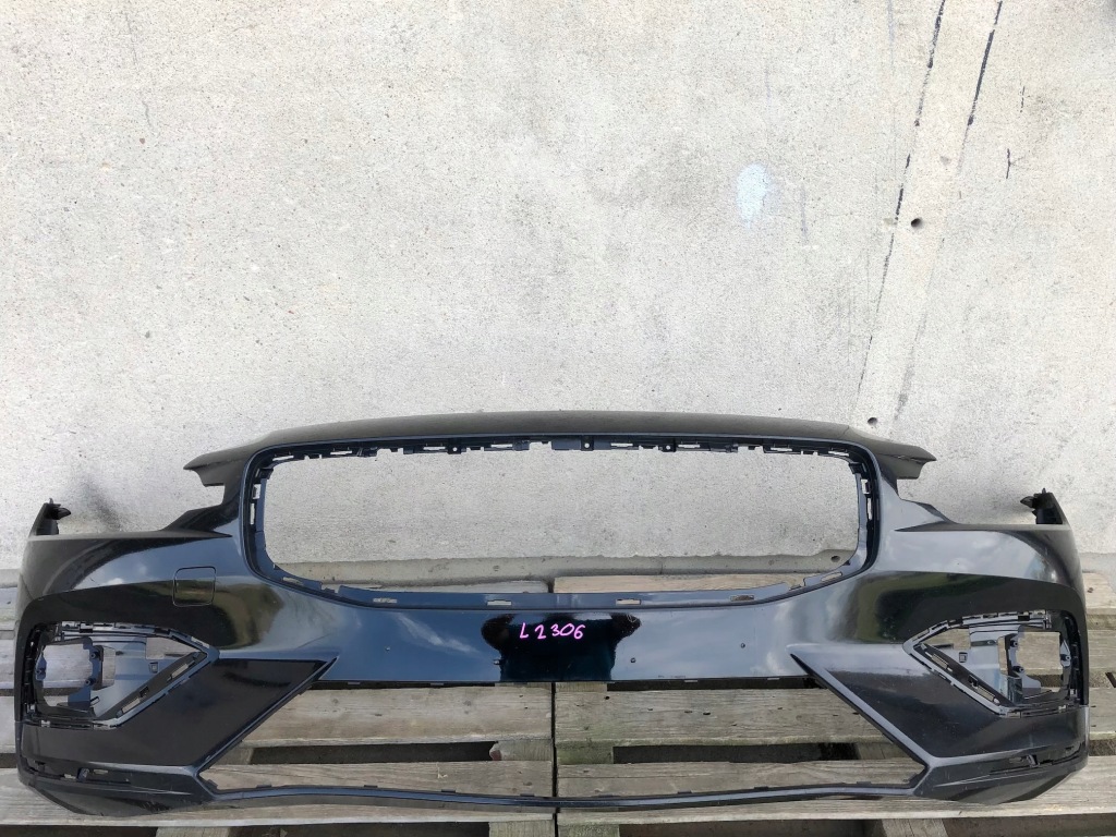 фото №1, Бампер перед передний volvo v60 ii s60 iii 2018- 31690589 оригинал полный