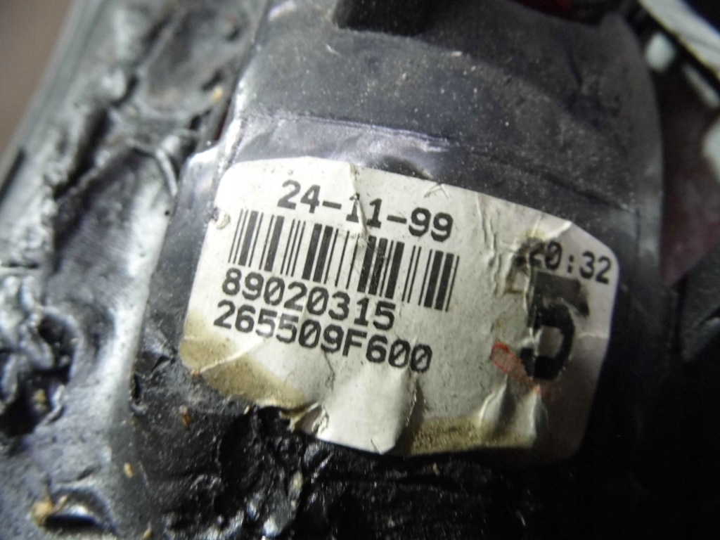 Nissan p11 2.0b 98' лампа правий задній 89020315 Київ