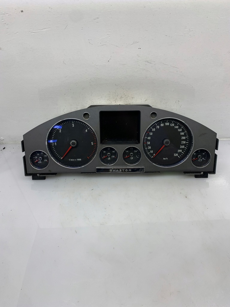 фото №1, Счетчик приборы volkswagen оригинальный номер 3d0920881s