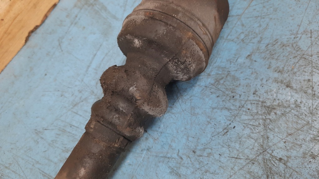 фото №6, Приводной вал правая citroen c5 00-04r 2.0b