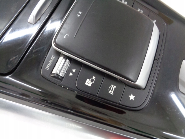 Тунель бардачок панель mercedes eqa 250 w243 2021 rok Недорого