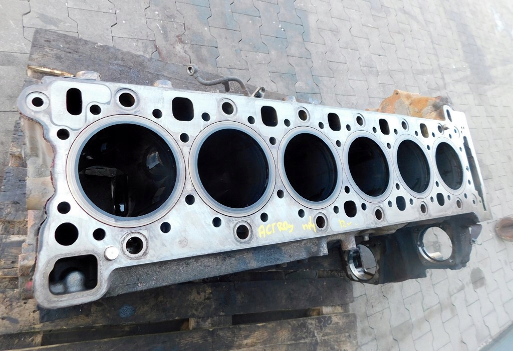 фото №8, Mb actros mp4 12r euro 5 блок двигателя om471 la