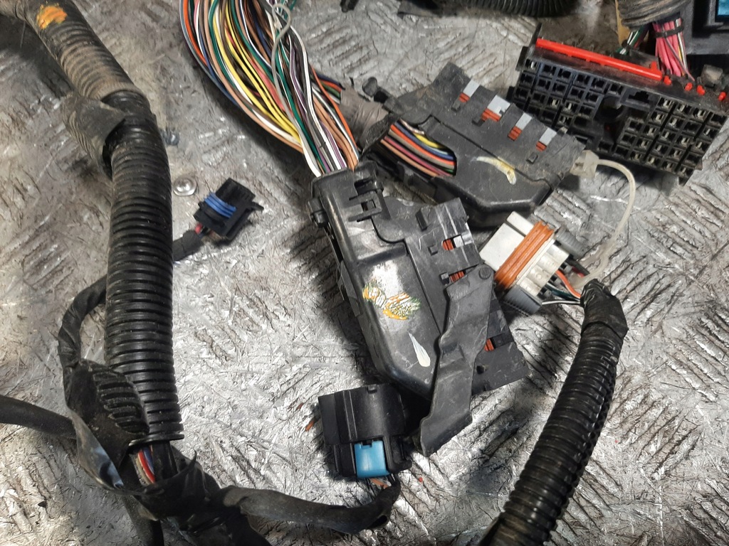 фото №13, Chevrolet silverado 5.3 12r жгут отсек двигателя