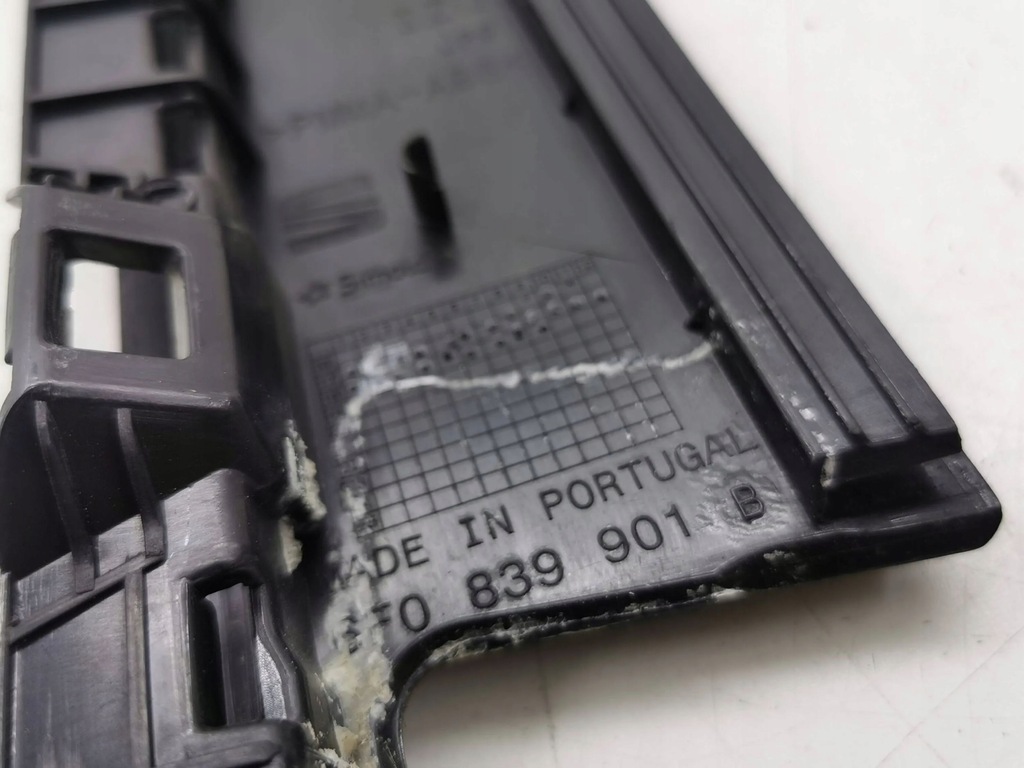 фото №6, Seat ibiza v kj левая сторона молдинг прокладка стекло дверь задних