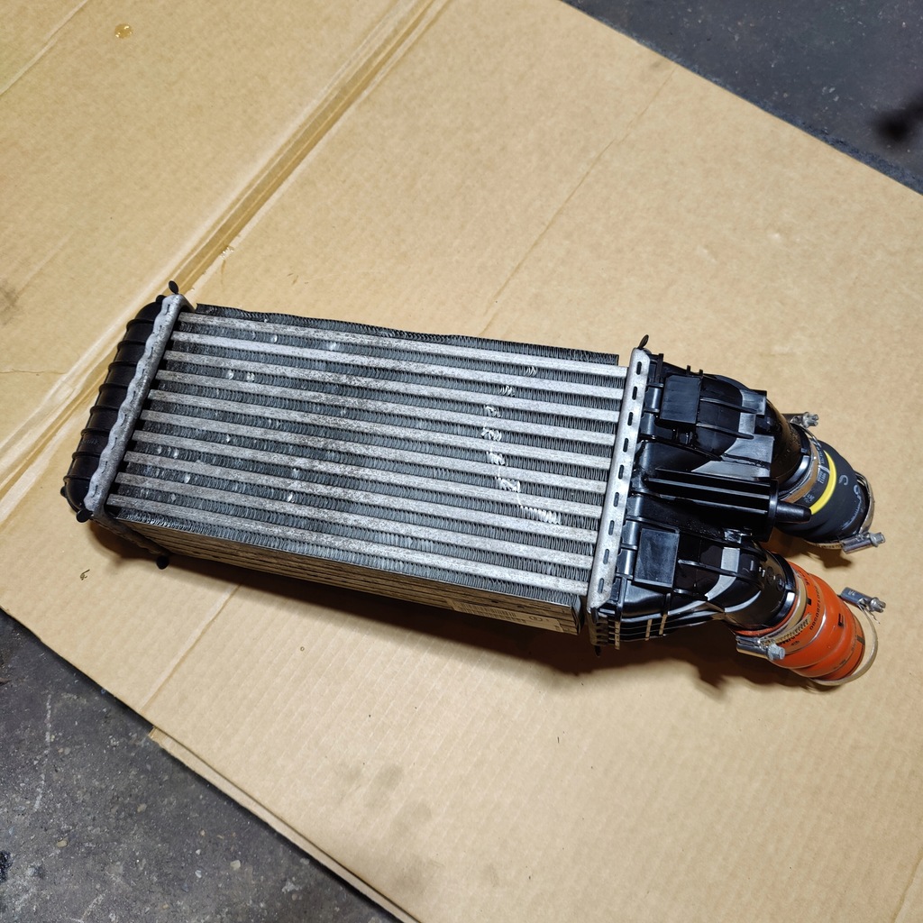 фото №1, Citroen ds3 1.2 thp радіатор повітря інтеркулер