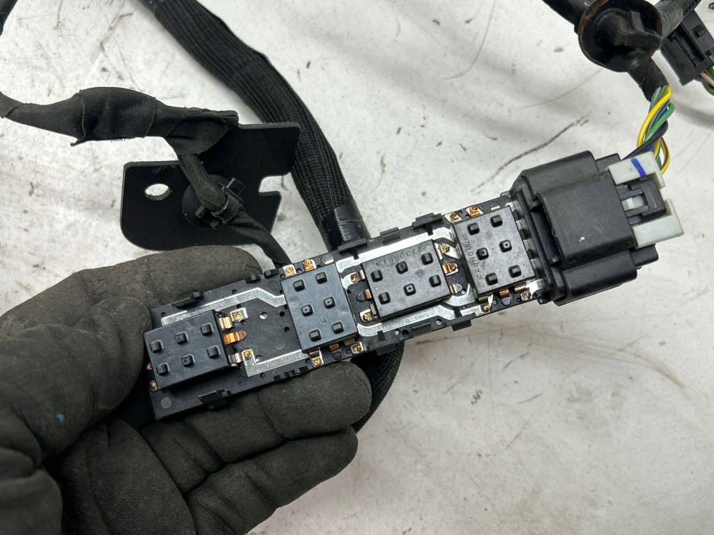 Жгут сиденье перед сторона левая chevrolet equinox 84712677 Недорого