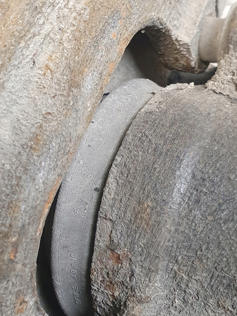 фото №8, Суппорт тормозной левый перед alfa romeo 147 1.9jtd 03r.