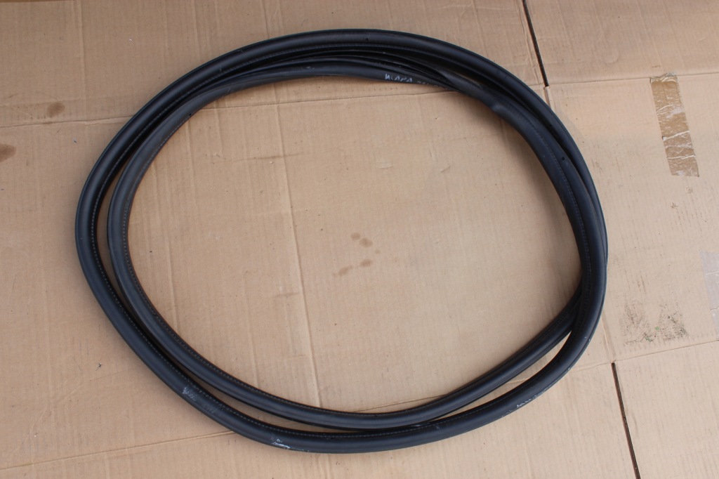 фото №1, Renault twingo iii lift прокладка кузов кришки багажника