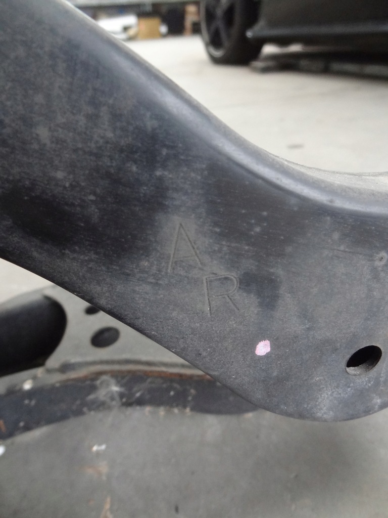 фото №5, Lexus ux 250h подвеска правый задняя поворотный кулак рычаг суппорт