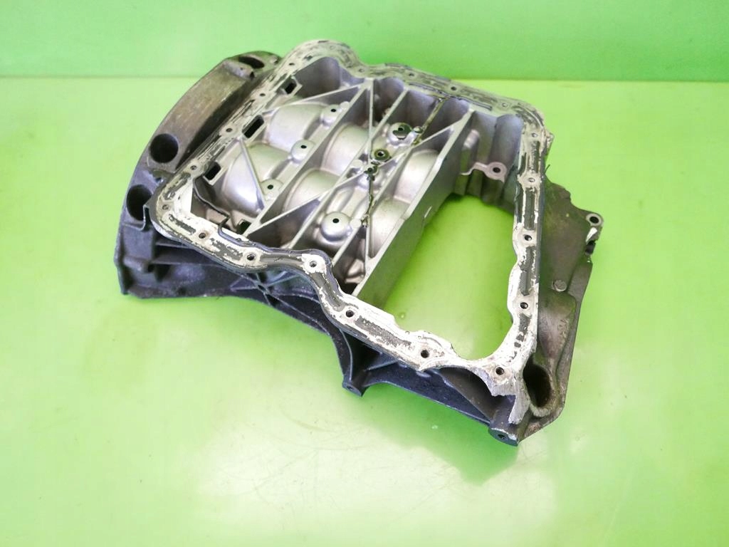 Основа картера масляний renault master 3 2.3 dci Оригінал