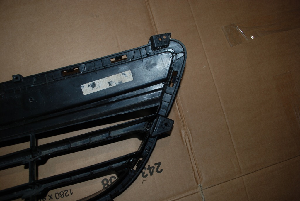 фото №13, Hyundai i20 i lift 12-15 решётка бампера средняя решётка радиатора решётка радиатора 86561-4p500