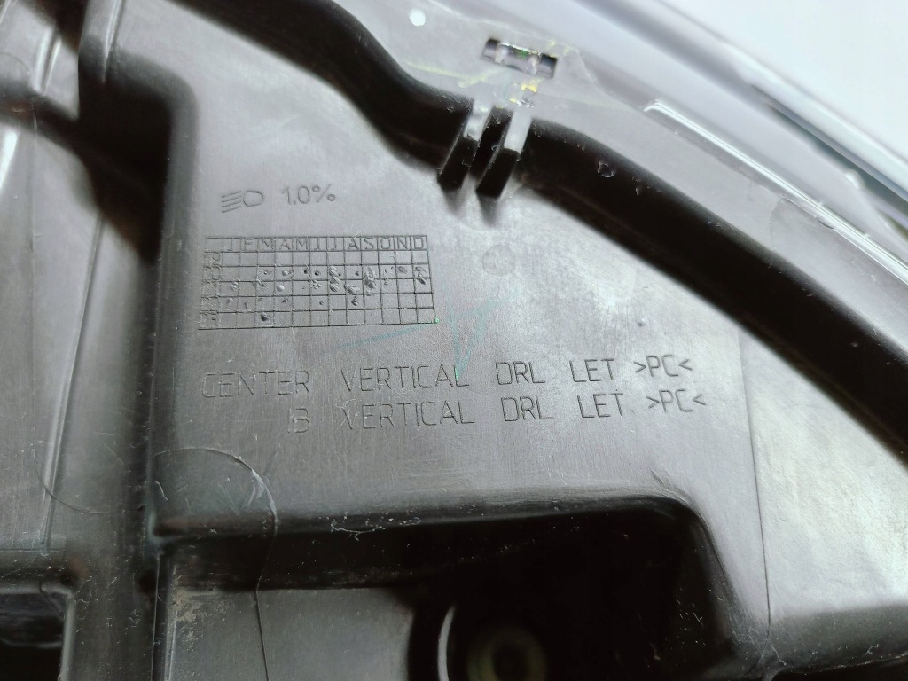 фото №14, Ford mustang mach-e 20- лампа правая перед full led high eu lj8b13e014eg