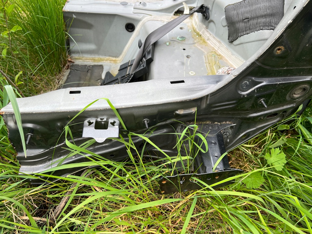 фото №5, Toyota verso четверть правая задняя блок двигателя