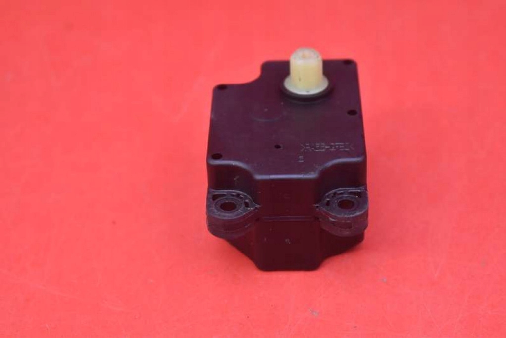 фото №6, Моторчик отопителя 31267120 volvo xc90 1 i 2.4 d5 185 km 06-14