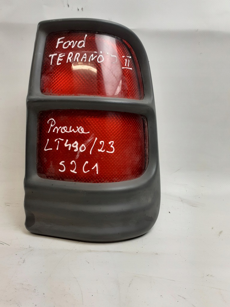 фото №1, Ford maverick ii nissan terrano лампа правий задня