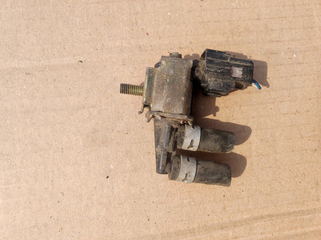 фото №1, Клапан вакуумa mazda k5t48279