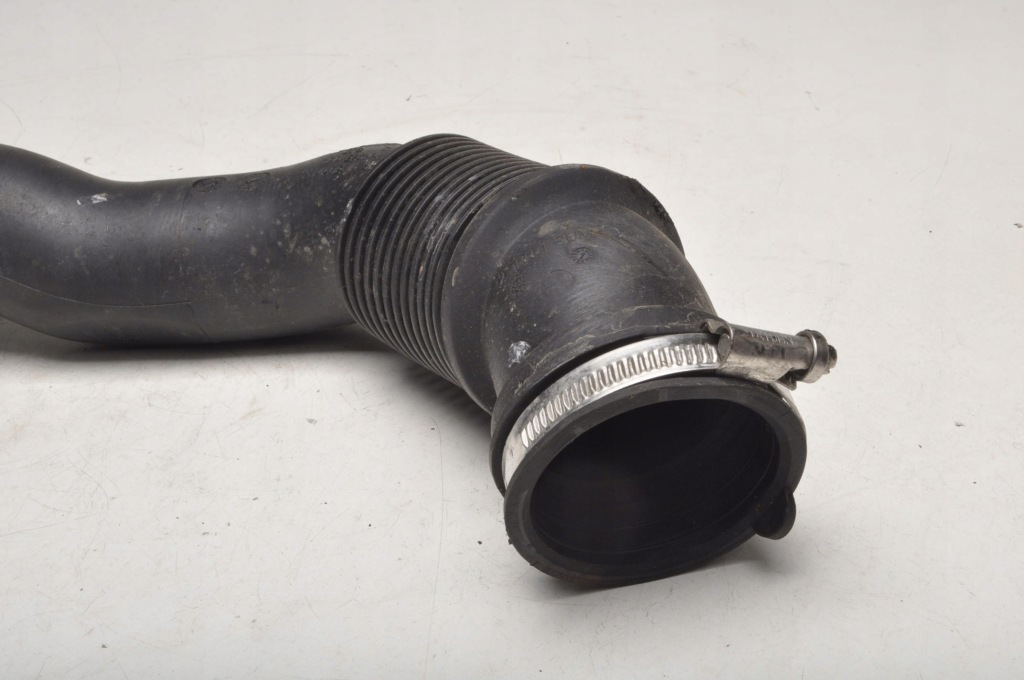 фото №3, Ford fiesta mk8 1.0 труба воздухозаборник воздуха l1b1-9r504-ab