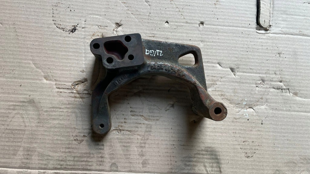 Купить Кронштейн генератора deutz 04284625ry