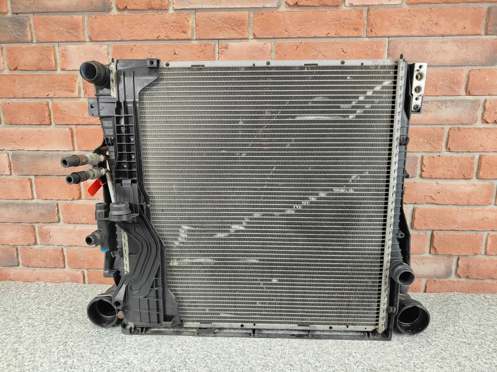 Bmw x5 e53 рестайлинг  радиатор воды автоматическая коробка передач комплект радиатор m57 3.0d 7787931 Доставка