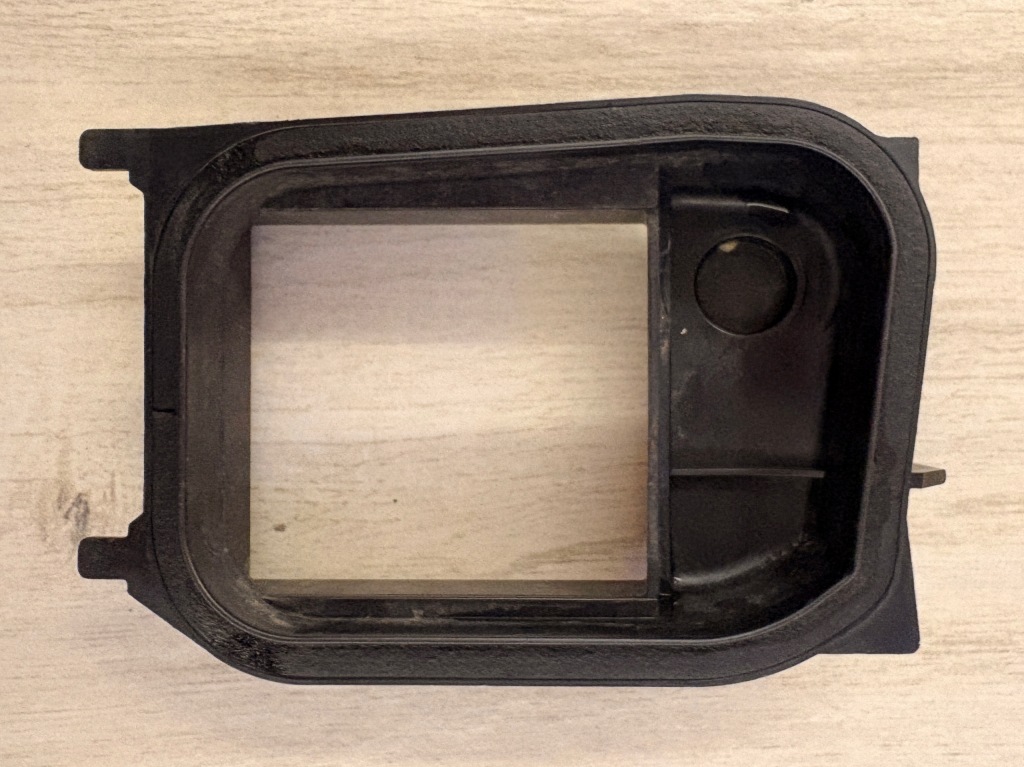 Купить Защита заглушка правая фара vw passat b6 3c0941608....