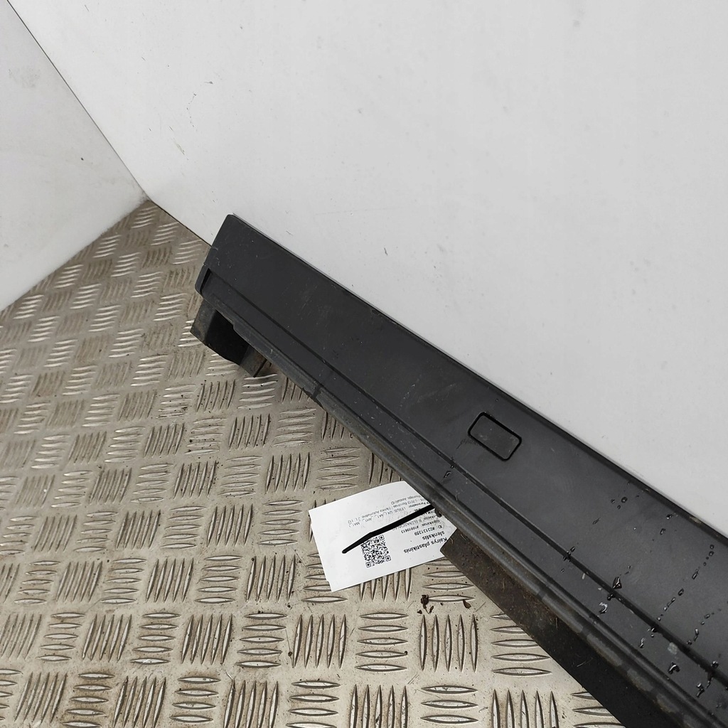 фото №5, Lexus ux 2019 порог