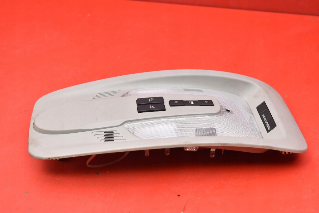 Лампа освещение салона перед 20959884 chevrolet equinox 2 2 10-15 Недорого