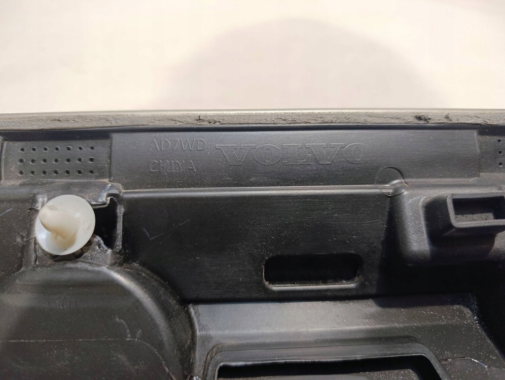 фото №9, Молдинг дверь левый перед volvo xc60 ii 32208736 32208728