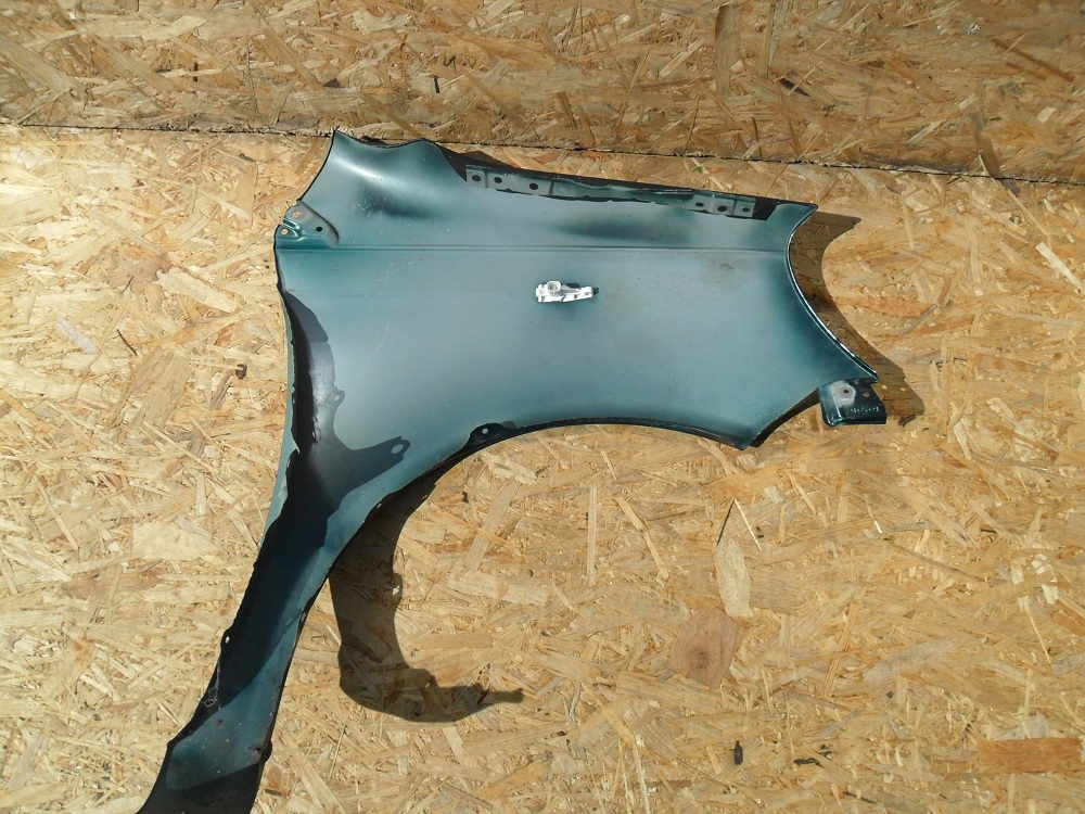 фото №10, Toyota yaris 1999-2004 крыло левый