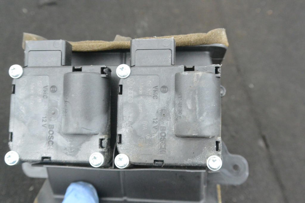 фото №5, Распределитель тёплого воздуха audi q7 4l