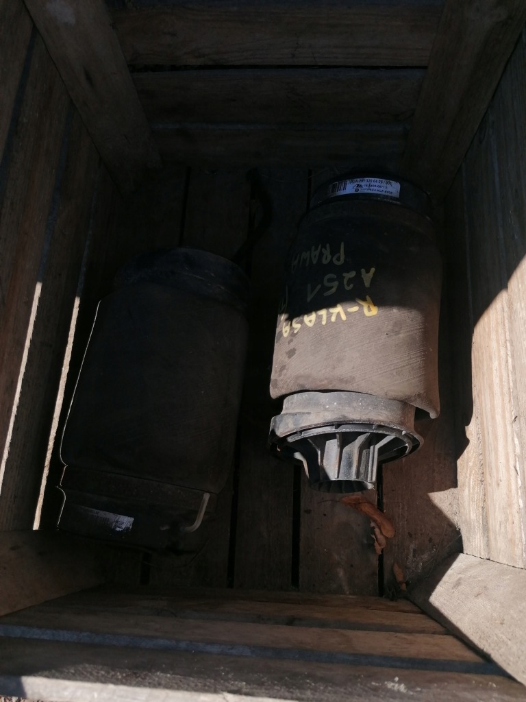 фото №1, Mercedes w251 lift пневмоподушка подушка a2513200425 задняя