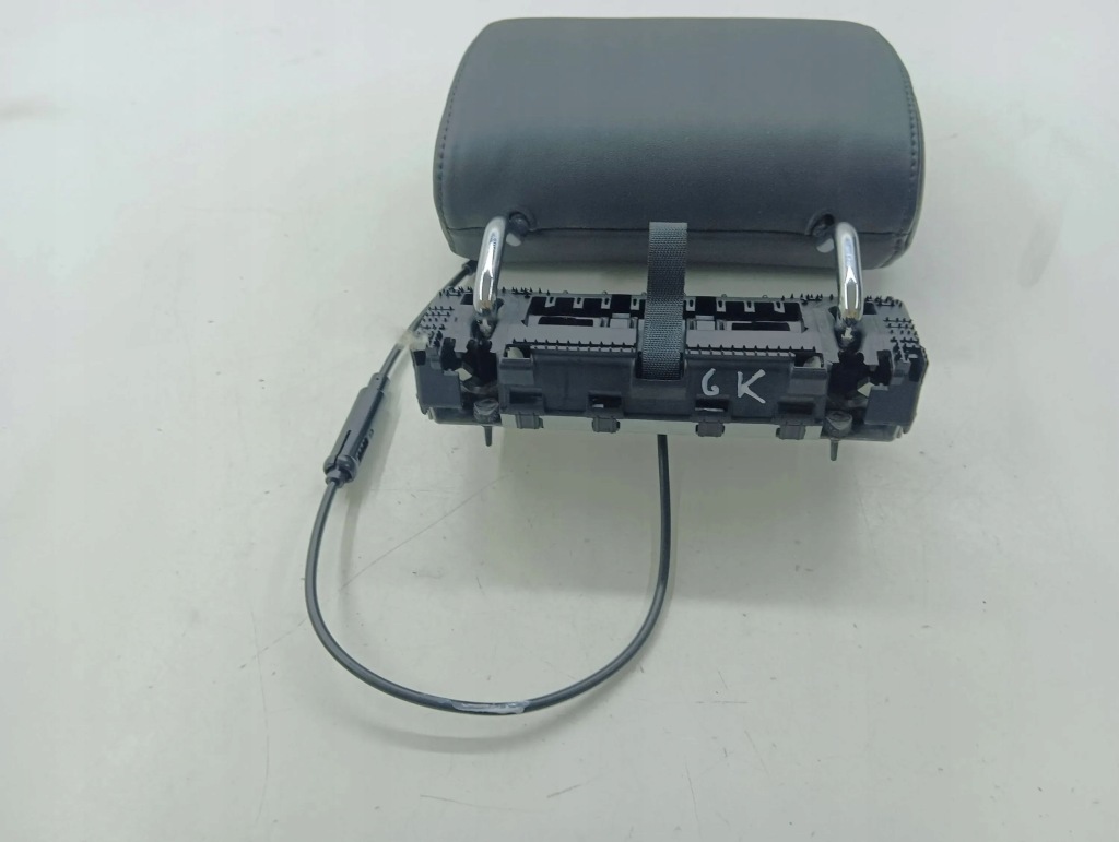 фото №5, Audi q7 4l 2006 ліва сторона підголівник заднього сидіння третього rzędu