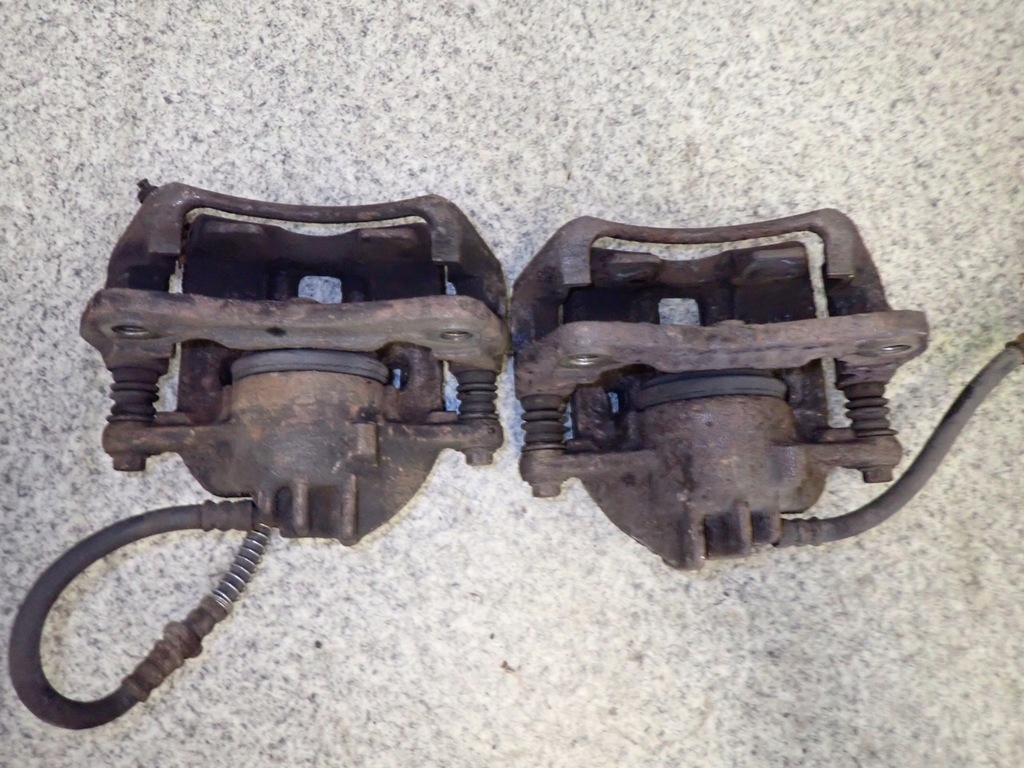 фото №5, Space star 1.3 98-05 суппорт передний левый lub правый